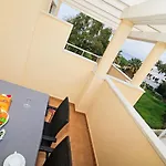 Carlton Vyb Апартаменты *