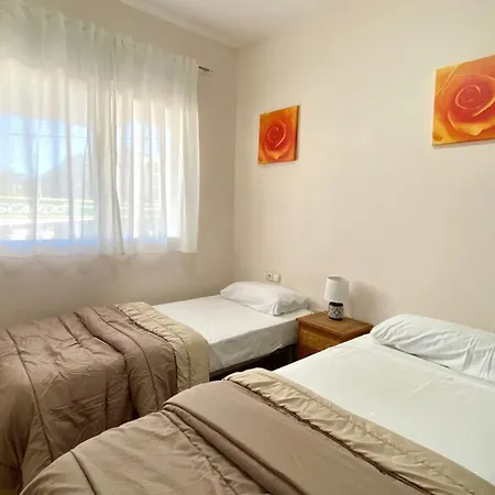 Apartment Apartamentos Carlton Vyb