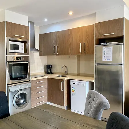 Apartment Apartamentos Carlton Vyb