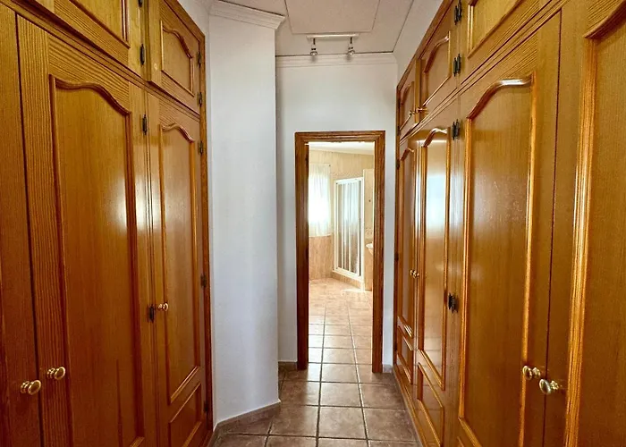 Carlton Vyb Денія